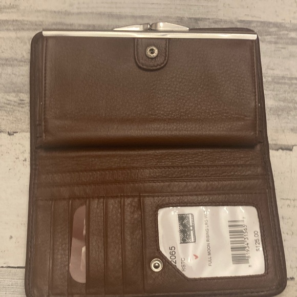 NWT Brighton Dark Brown Embossed Leather Wallet - Picture 13 of 16